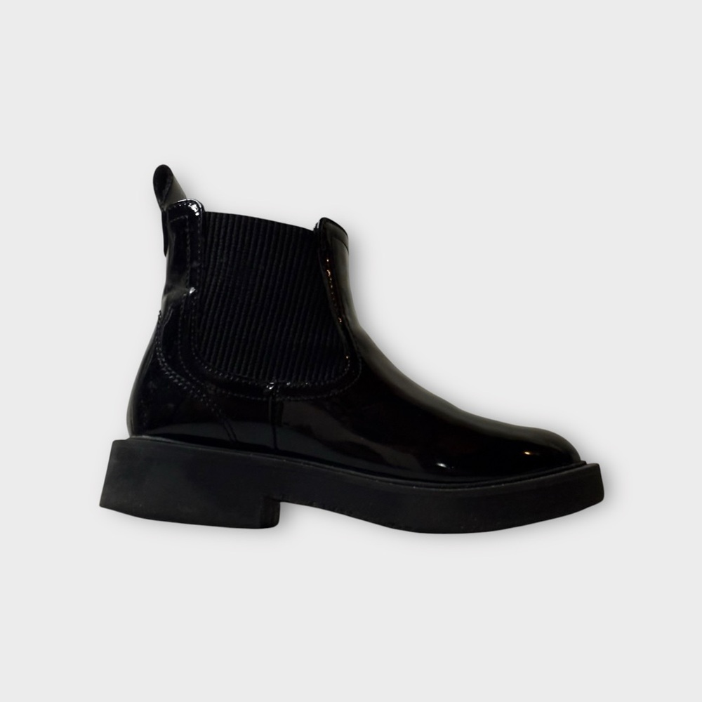 Zara Black Chelsea Boots